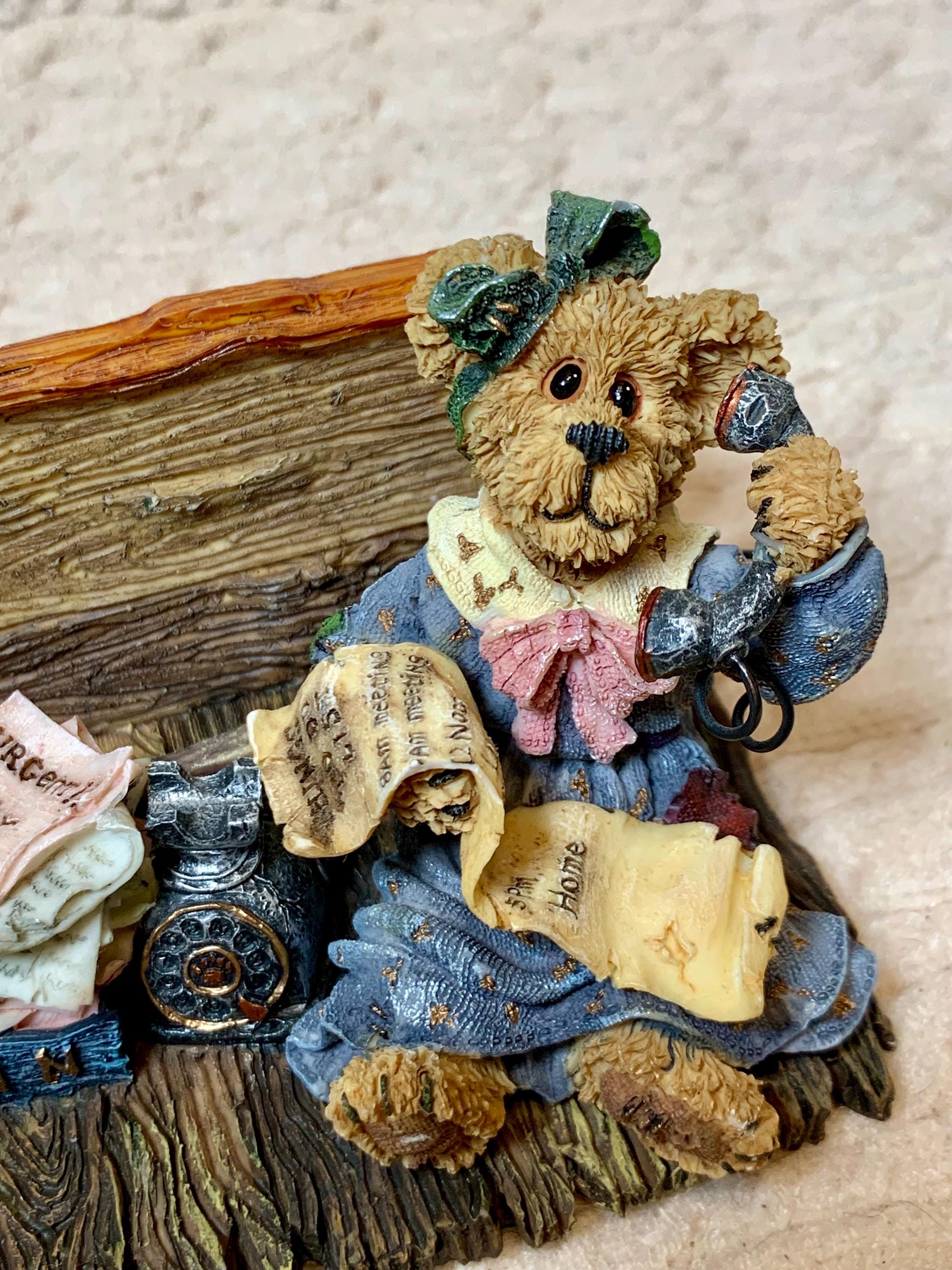 Vintage Boyds Bears Figurine: 