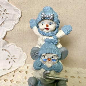 Encore Snow Buddies Figurine: Vintage Stacked Snowmen Christmas