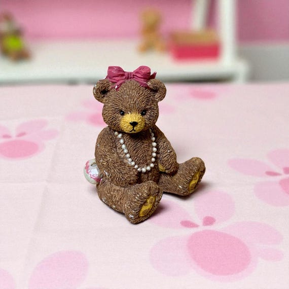 Vintage Teddy Bear Figurine: Bronson Collectible, Girl With Beads