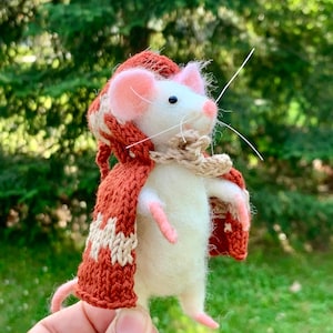 Needle Felted Mouse – Whimsical Wool Art Dolls in Colorful Outfits – Handmade Collectible Figurines, Gift for Mouse Lovers– Cute Creatures