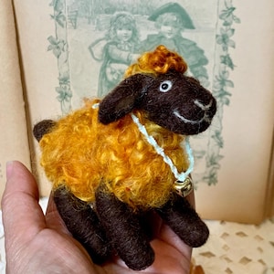 Needle Felted Sheep Cinnamon – Handmade Wool Animal, Soft Pastel Spring Decor, Collectible Ornament, Farmhouse Gift Wooly Cute Lamb