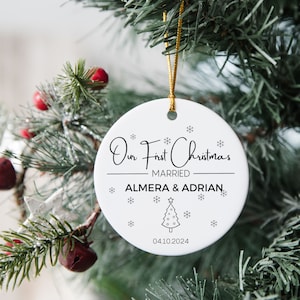 Personalized Married Christmas Ornament, First Christmas Married Ornament,  Mr and Mrs Christmas Ornament, Personalized Married Gift