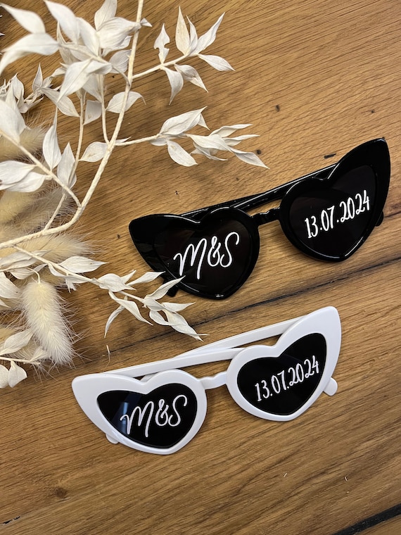 Personalisierte Sonnenbrille Herzform