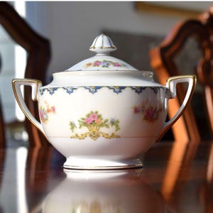 Vintage Noritake Fine China Sugar Jar with Lid - Floral Design and Gold Trim