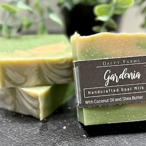 Gardenia Goat Milk Soap Bar – Handmade Natural Soap with Fresh Goat Milk  - Gentle Skincare - 4.5oz Bar
