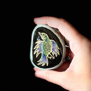 Abstract Hummingbird Stone