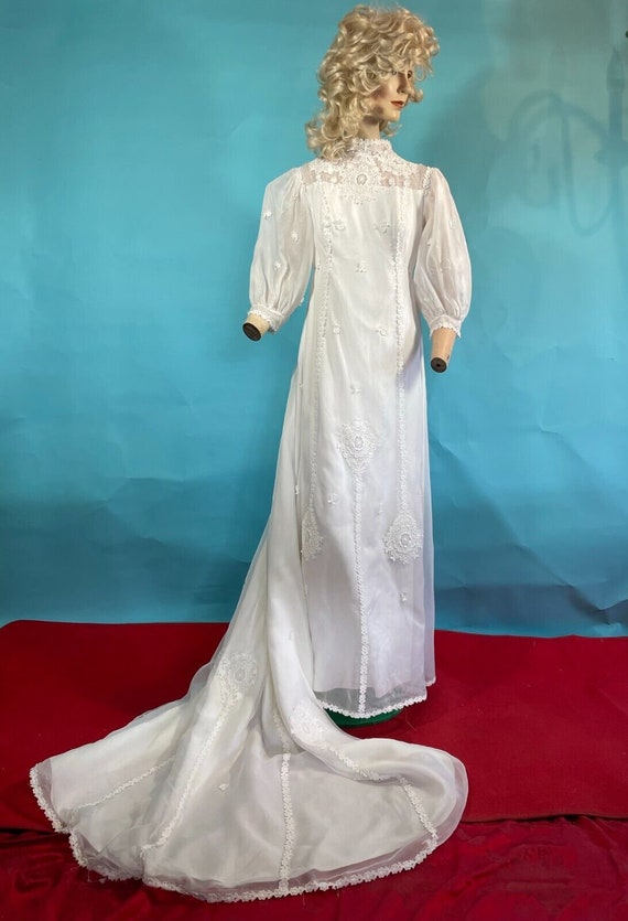 1970 Vintage Bridal Gown Baby Doll Look - Gem