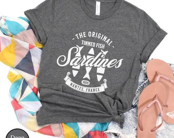 Französisches Sardinen-Shirt, Fischer ästhetisches Tshirt, Sardinen-Liebhaber-T-Shirt, der ursprüngliche Fisch aus der Dose, nautisches Sardinen-Geschenk aus der Dose, Fisch T-Shirt