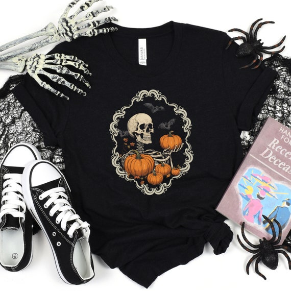 Skeleton Halloween Tee-shirt, Skeleton Pumpkin Shirt, Gothic Skeleton Shirt, Skeleton Lover Gift, Gothic-Halloween Skeleton Shirt for Her