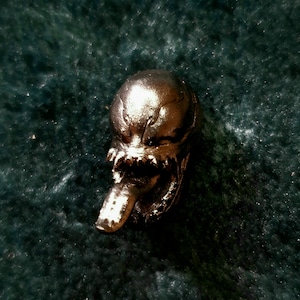 Venom Pin
