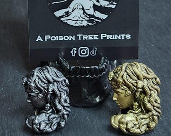 Medusa Pin