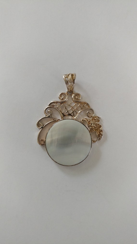 Sterling Silver Mother of Pearl Pendant with Gorge