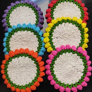 Sous-verre au crochet, produit fini sous-verre fait main, sous-verre modèle tulipe, décoration de cuisine, modèles supla, 6 petites assiettes de service, serviette de service à café