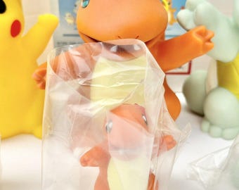 ヴィンテージ ポケモン ピカチュウ / ヒトカゲ / ゼニガメ 水遊び