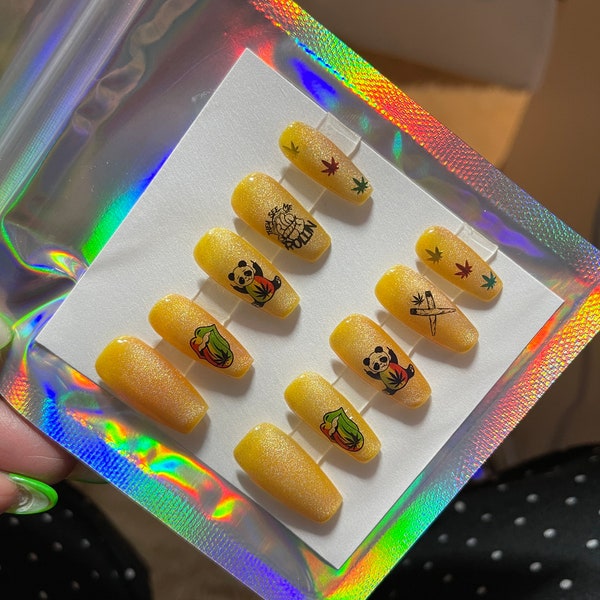 Yellow polish with holographic cat eye Leafy Press on nails | Glue on nails | medium Coffin shape nails | gifts | coffin glue on nails