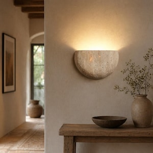 Applique da parete in pietra naturale, lampada da parete moderna e organica, luce Wabi Sabi per camera da letto, corridoio, ingresso.