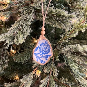 Blue and White Floral Oyster Ornament