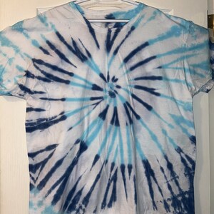 Light/Dark blue Spiral (2XL)