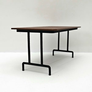 1:10 scale Table 2