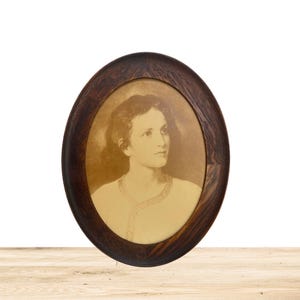 YOUNG JESUS ANTIQUE Picture, Framed Oval Religious Portrait, Solid Oak Wood Antique Frame!