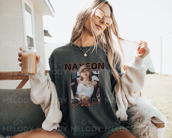 期間限定☆NAYEON☆NA POPUP Tシャツ☆ TWICE NAYEON ナヨン Na POPUP ポップアップ Tシャツ