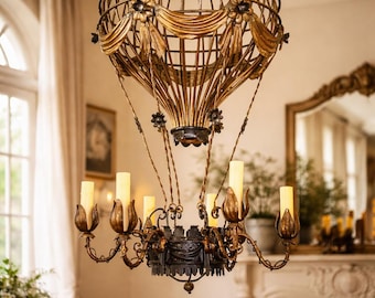 Italiaanse kroonluchter in de vorm van een heteluchtballon uit circa 1950, een speels metalen armatuur met 6 lampen.
