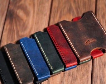 Small and thin leather wallet