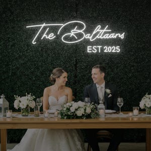 Benutzerdefinierte Neon-Hochzeitsschild Wanddekor, Neon-Namensschild Hochzeitsdekor, Neonschild Benutzerdefinierte Verlobungsdekor, Hochzeitsschilder personalisierte Geschenke