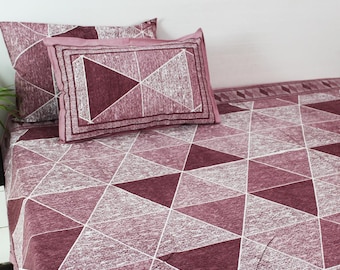 Cotton Ikat Super King Bedsheet Set – Classic Triangle Pink Reddish Print – 98 x 108 Inches – with 2 Pillow Covers – Handmade Bedding