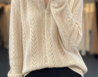 Cardigan in lana lavorato a maglia di ispirazione coreana