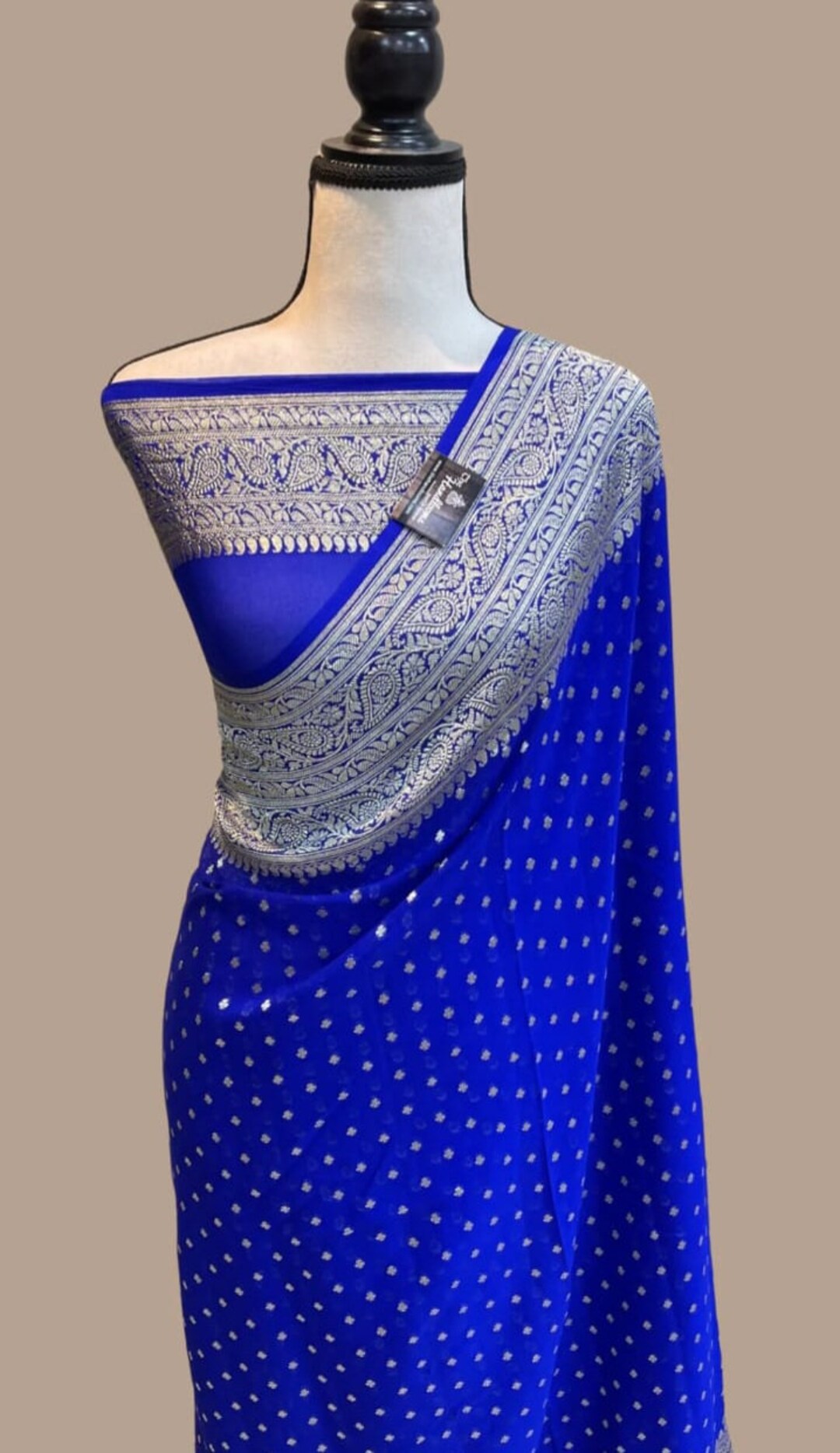 Mesmerizing Banarasi Silk Linen Handloom Blue Saree