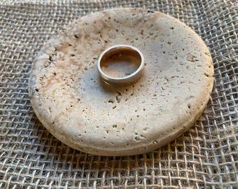 Travertin Schmuckschale - 100 mm runde Steinplatte, Ringhalter, Nachttisch Tablett, kleiner Schmuckhalter