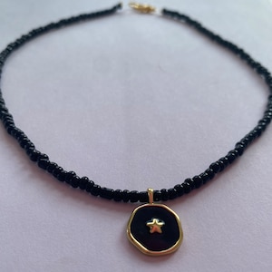 choker necklace. short necklace. heart necklace. layer necklace. collar jewellery . gift for her. christmas 2023 gift. gift for mum sister