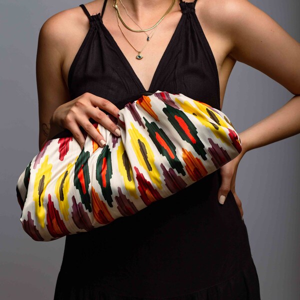 LARGE CANVAS CLUTCH SALVADOR SUMMER main image 1