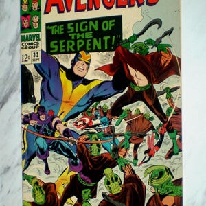 Avengers #32 NM+ 9.6 OW/W pages 1966 Marvel 1st Bill Foster (as Goliath) Silver age Comic Book