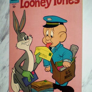 Looney Tunes #231 NM 9.4 OW/W pages 1961 Dell Bugs Bunny Silver age Comic Book