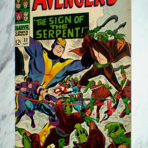 Avengers #32 NM/MT 9.8 OW/W pages 1966 Marvel 1st Bill Foster (as Goliath) Silver age Comic Book