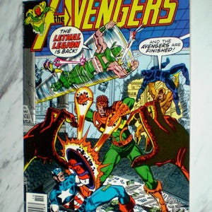 Avengers #164 NM/MT 9.8 WHITE pages 1977 Marvel Bronze age Comic Book