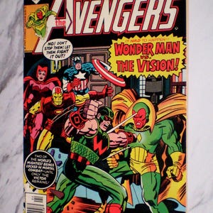 Avengers #158 NM+ 9.6 WHITE pages 1977 Marvel Vision vs. Wonder Man Bronze age Comic Book