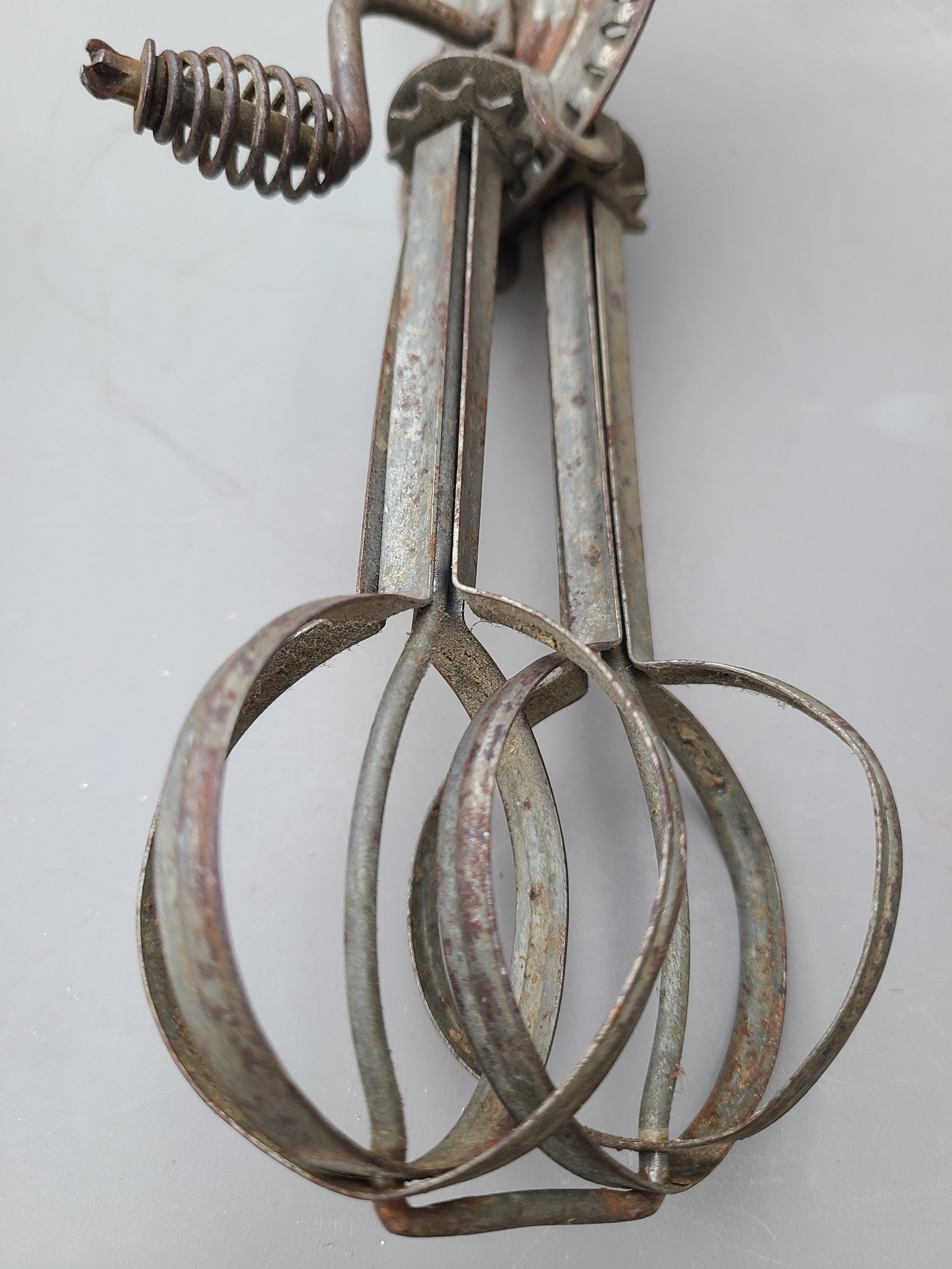 Antique Mechanical Egg Beater – Vintage Hand-crank Whisk – Antique 