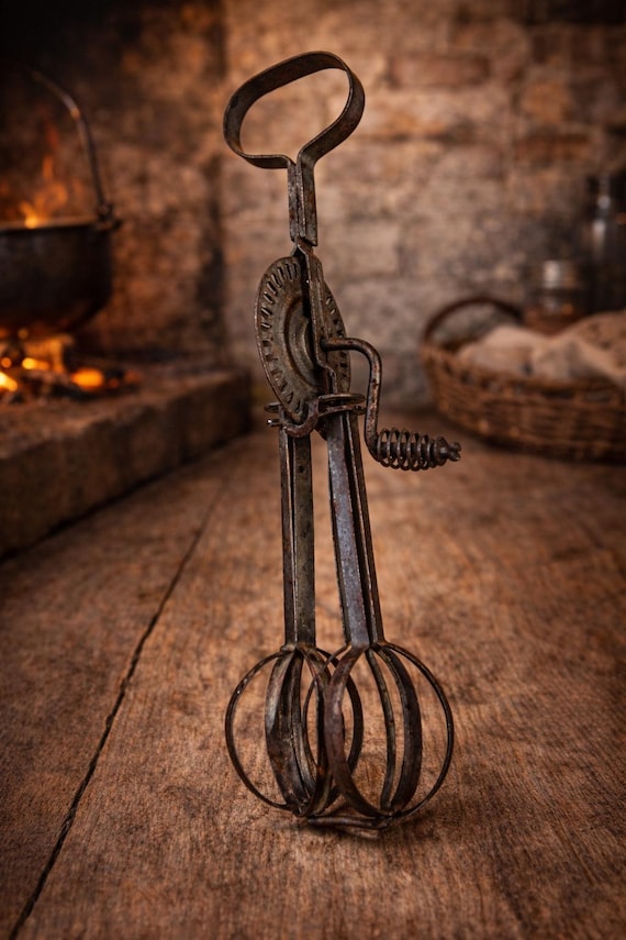 Antique Mechanical Egg Beater – Vintage Hand-crank Whisk – Antique 
