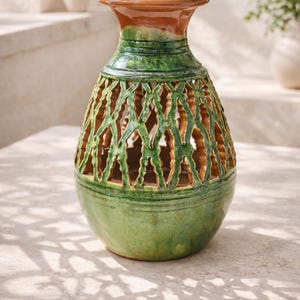 Farol de cerámica verde calada – firmado TITO ÚBEDA – Cerámica artesanal andaluza, decoración vintage española