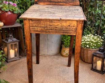Antique solid wood school desk – 1930s – Engraved 1932 – Unique piece