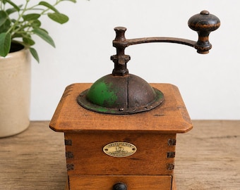 Vintage Peugeot Frères coffee grinder in wood and green metal – Functional – Vintage kitchen decor – 1930s