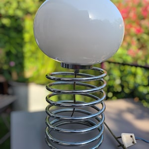 Ingo Maurer &quot;Spring&quot; lamp, large model (1970) – vintage Space-Age design, metal & glass.