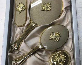 Vanity Gold Hair Accessory Set 1920s Antique 3pc Vanity Set Brassy Gold Shell Style  main image 4