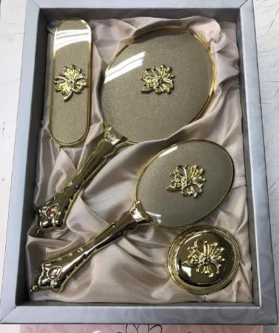 Gold Bridal Vanity Set – Vintage Mirror & Brush Gift Box  display picture 1