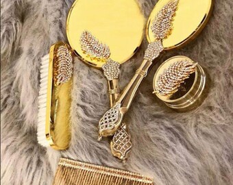 Vintage-Inspired Grooming Set - Brush and Mirror Combo for Her