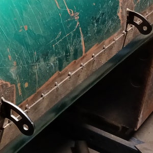 Support de poignée de porte pour fumoir pour barbecue - pour s&#39;adapter à un goujon en bois, une tige ou un tube en métal sur une porte de chambre de cuisson à noyau décalé, voir la vidéo !
