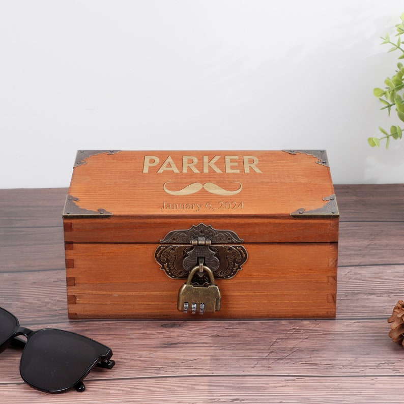 Personalized Wood Keepsake Memory Box With Lock, Keepsake Gift Box for